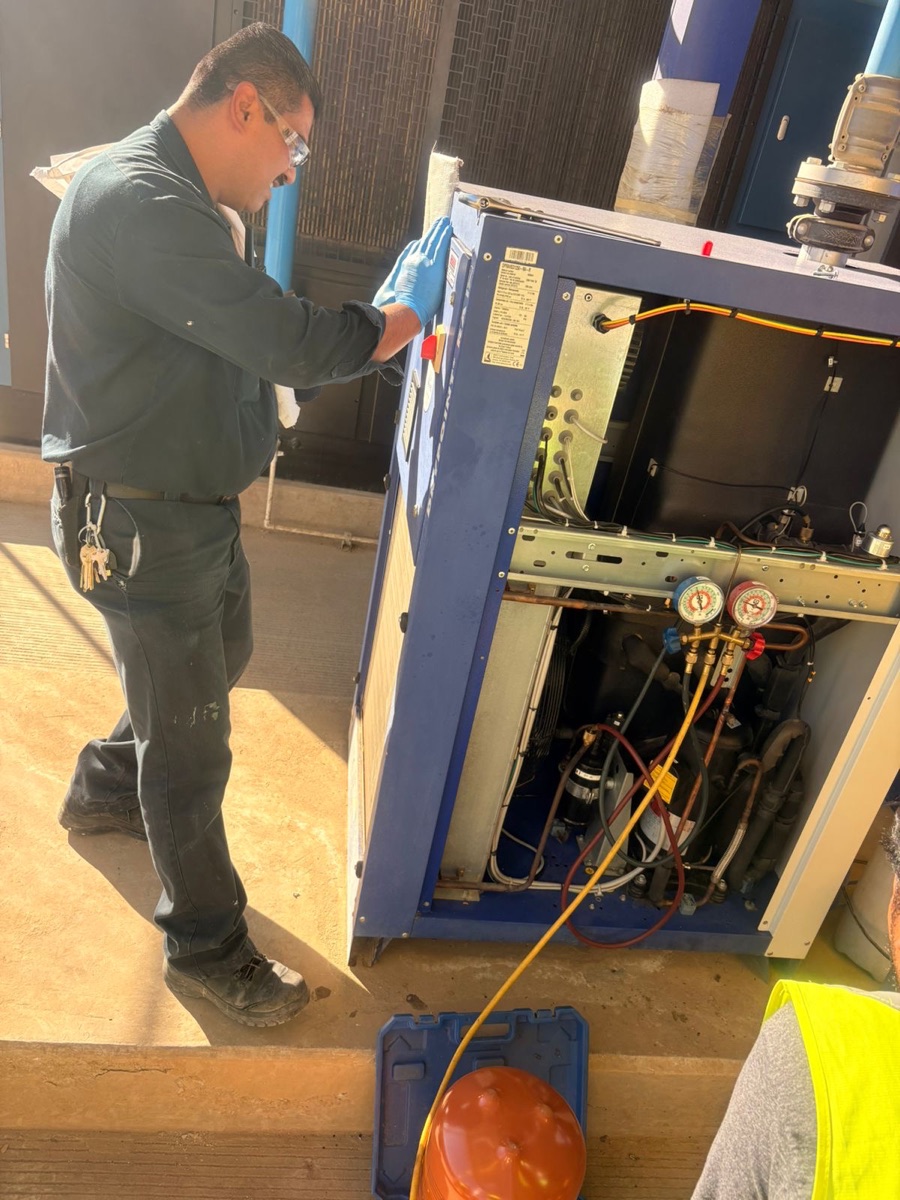 Servicio técnico a equipo de enfriamiento industrial